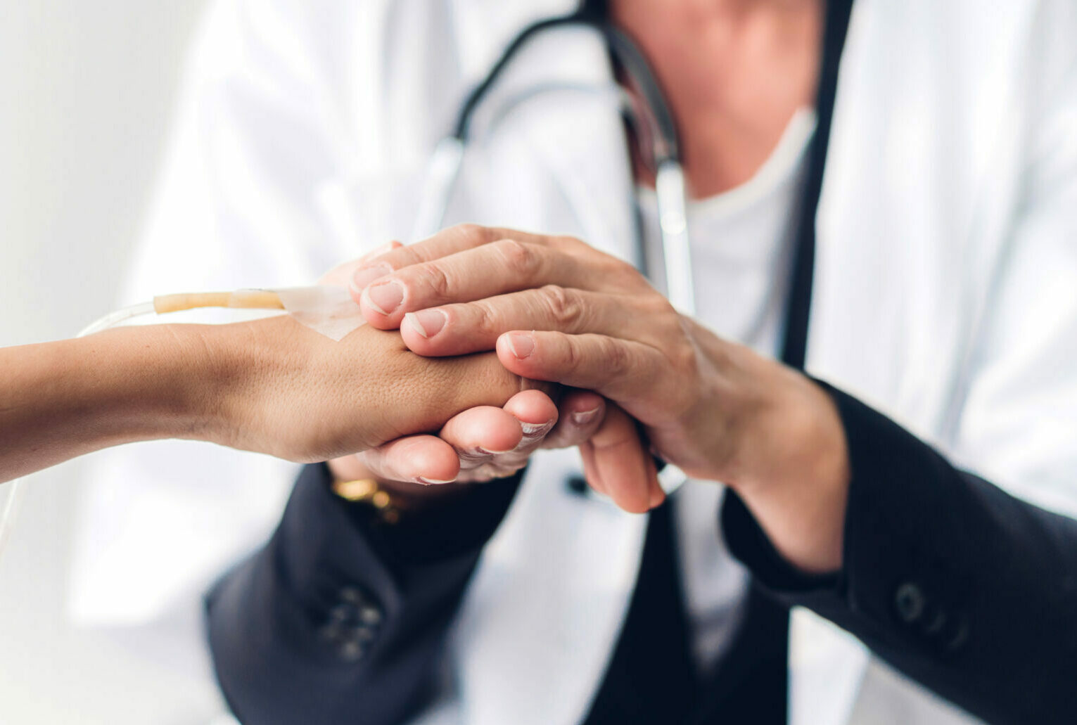 AdobeStock_335456720-scaled-e1716671284200 Palliativmedizin