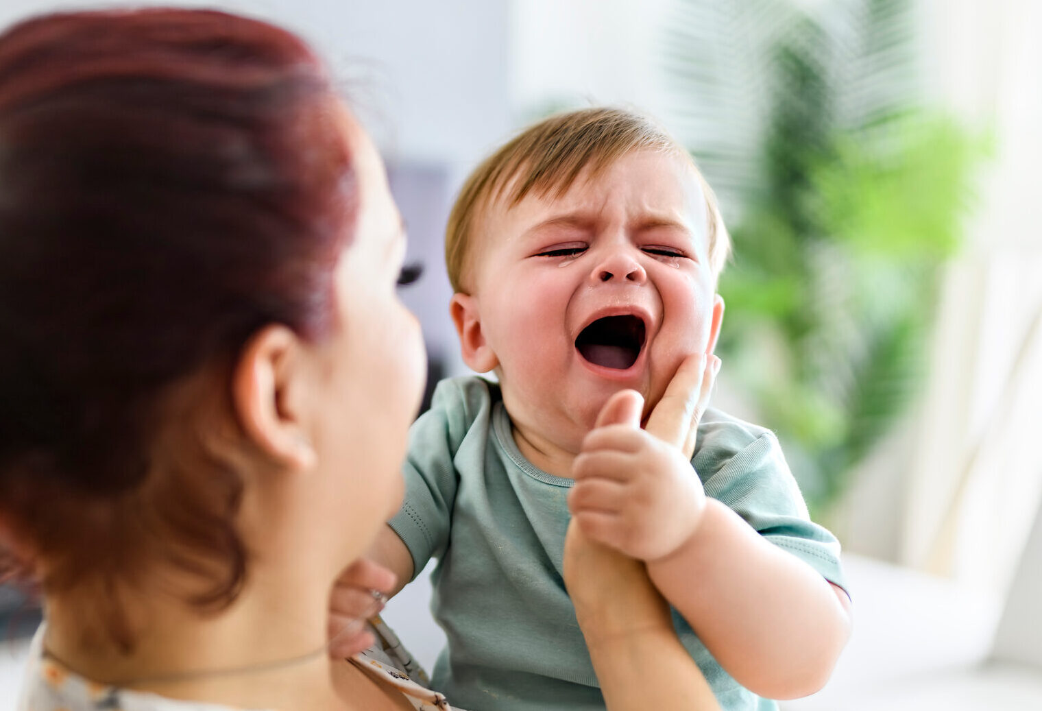Pseudokrupp und Kehlkopf-Katarrh: Der Husten kommt nachts und bringt Kinder in quälende Atemnot
